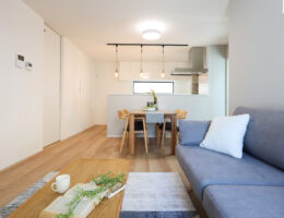 写真：カーサ・ヴァローレ中山上二丁目No.3